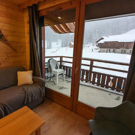 Apartment Soleil Des Ecrins Puy Saint Vincent 1800 4 Pers Refait Neuf Puy-Saint-Vincent